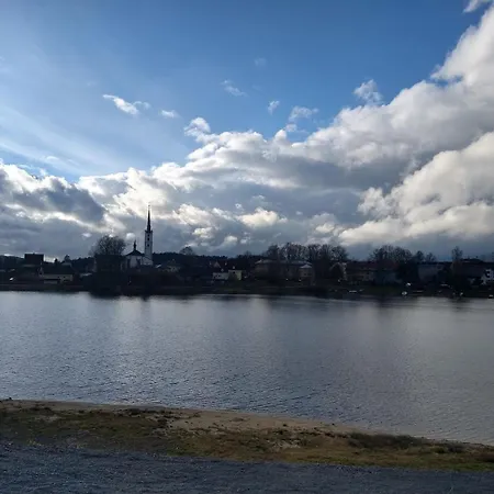 Feriehus Domek Frymburk